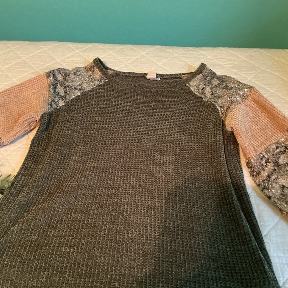 7th Ray Boho Thermal Shirt - Picture 2 of 9